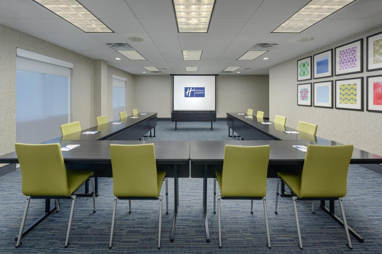 Holiday Inn Express - Tullahoma By Ihg מראה חיצוני תמונה